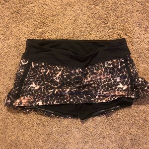 Lulu size 10 skort - worn- $40